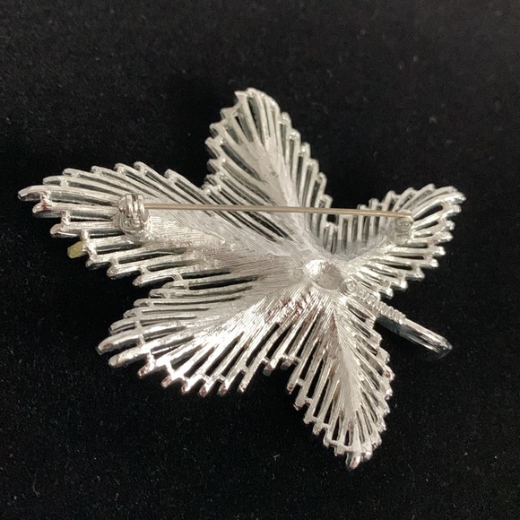 Sarah Coventry Maple Leaf Brooch Pin Textured Silver Tone 2 7/8” Nice Weight - Picture 8 of 12